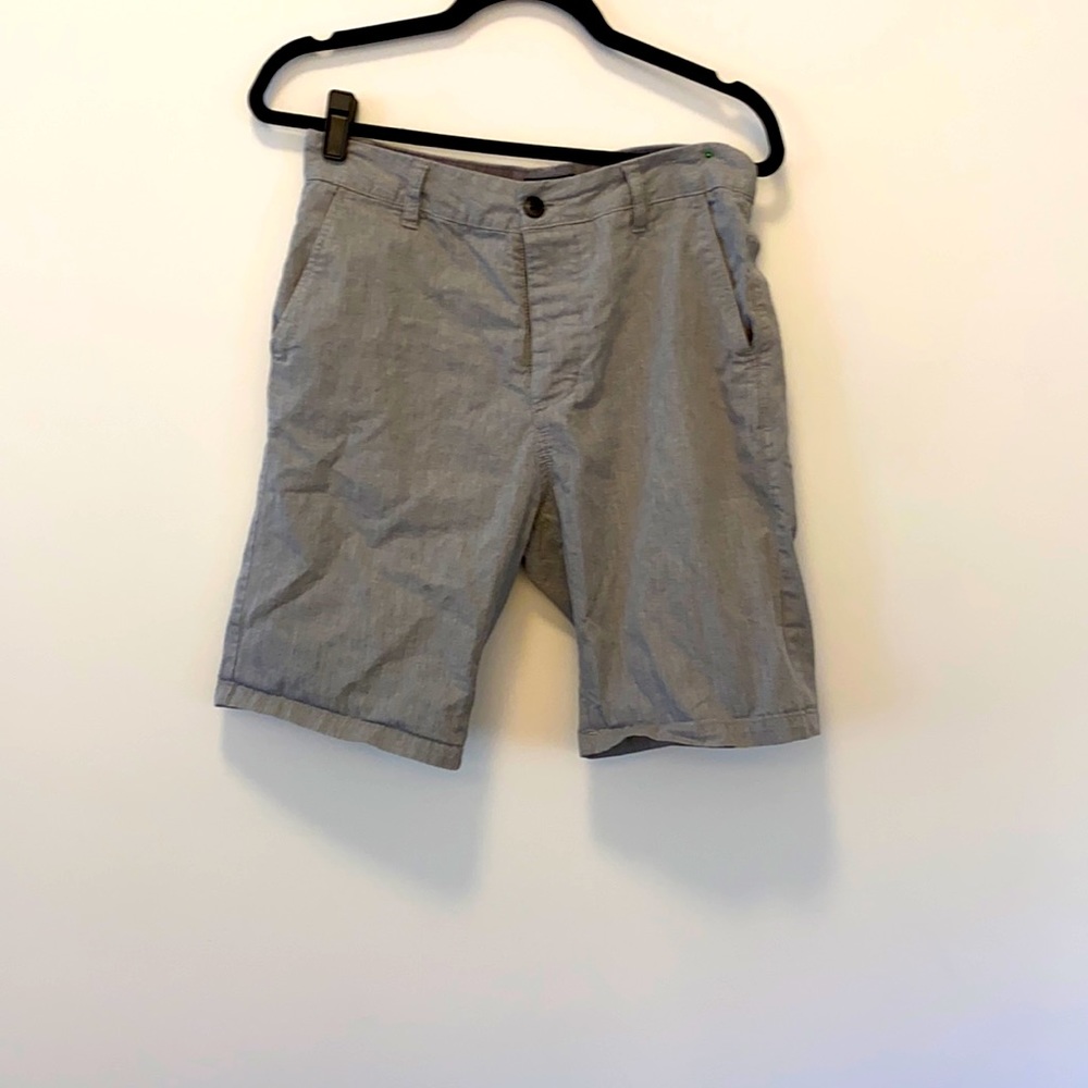 H&M shorts | Slim fit | grey knee length shorts